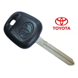 LLAVE TOYOTA AVENSIS DE 2000